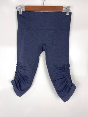 Lululemon In The Flow Crop Leggings Pilates Yoga Women's Size 6 Inkwell Blue